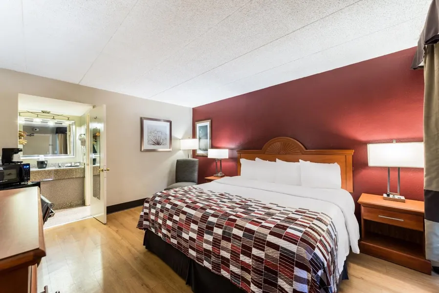 Red Roof Inn Morton Grove hotel detail image 2