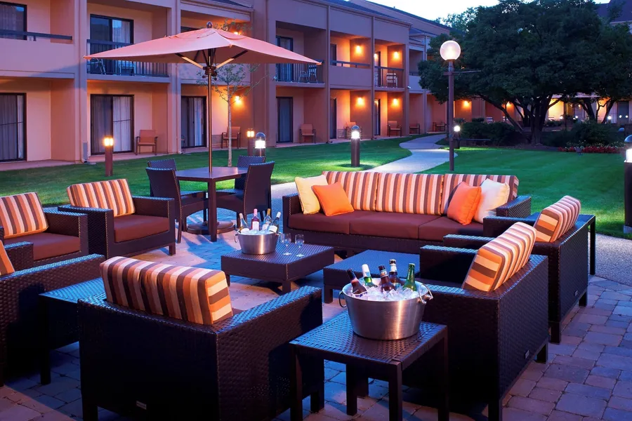 Courtyard by Marriott Chicago Arlington Heights / South hotel detail image 2