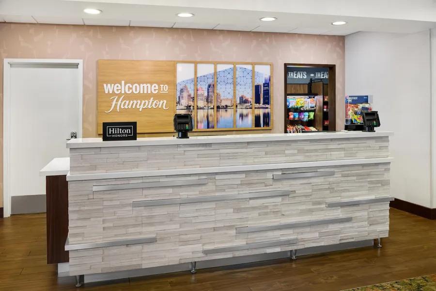 Hampton Inn & Suites Detroit/Troy hotel detail image 2