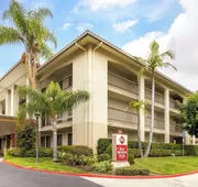 Best Western Plus Orange County Airport North hotel detail image 3