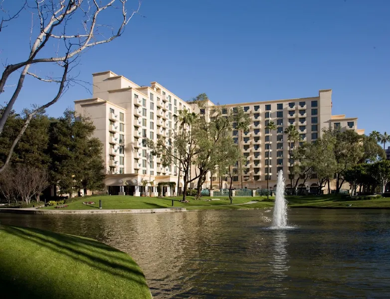 Costa Mesa Marriott hotel detail image 2