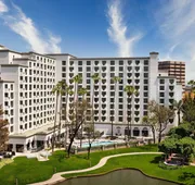 Costa Mesa Marriott hotel detail image 4