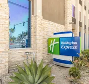 Holiday Inn Express Anaheim West by IHG hotel detail image 3