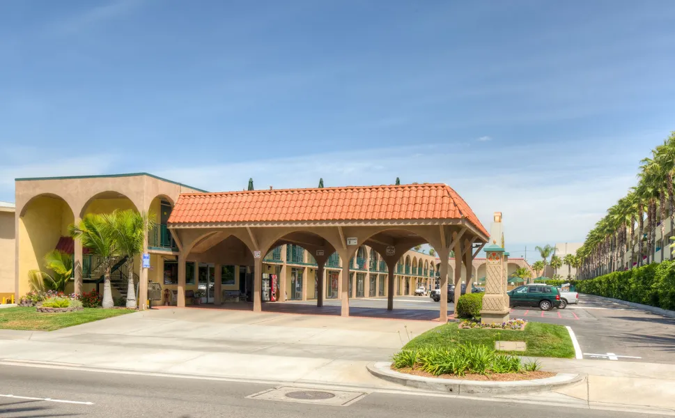 Kings Inn Anaheim at the Park & Convention Center hotel detail image 2