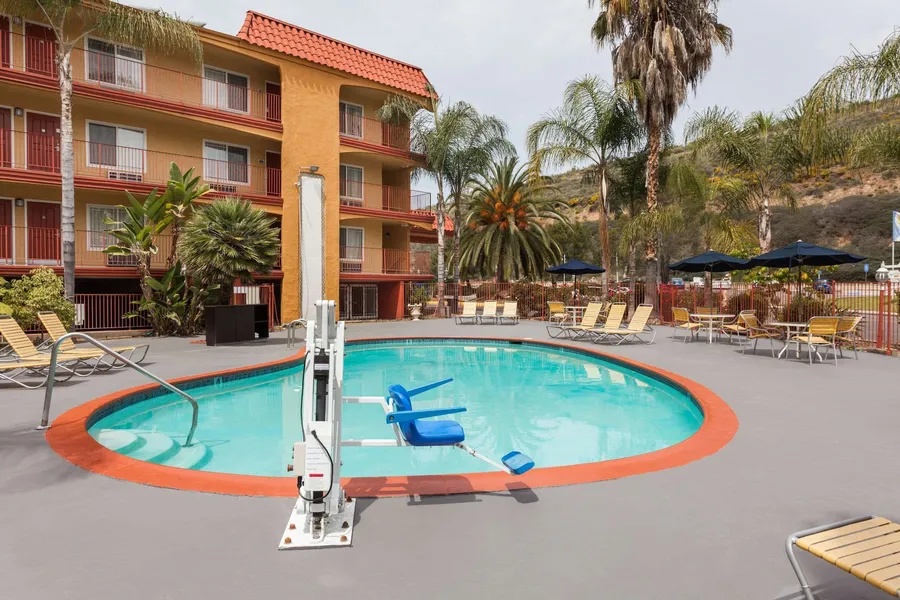 Days Inn by Wyndham Mission Valley/SDSU hotel detail image 2