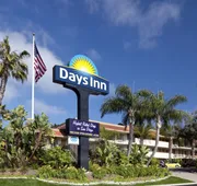 Days Inn by Wyndham San Diego Hotel Circle hotel detail image 3