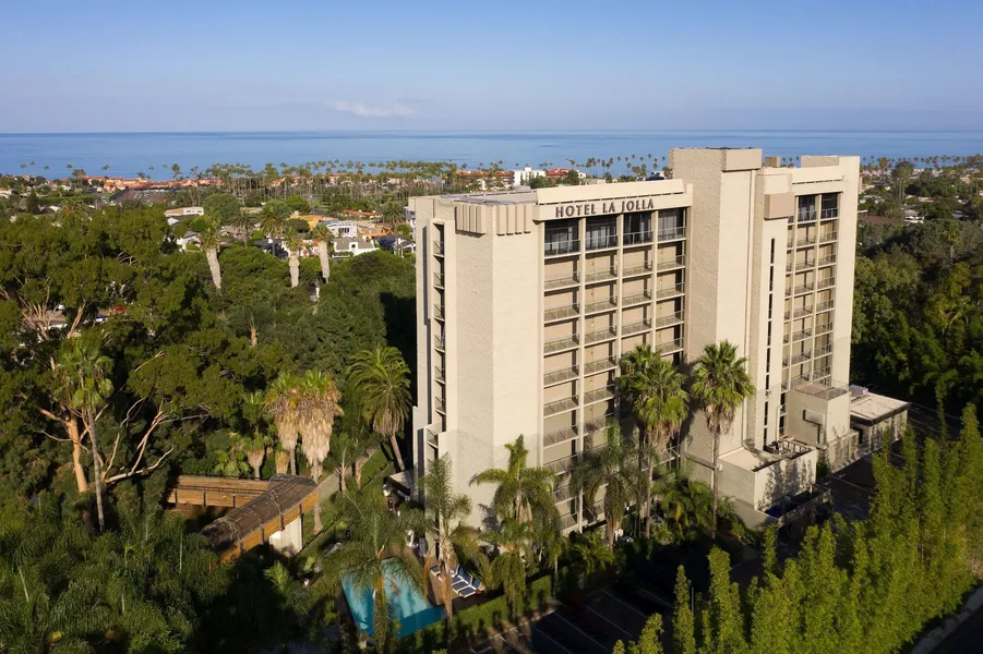 Hotel La Jolla, Curio Collection by Hilton hotel detail image 2