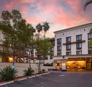 Courtyard by Marriott Old Town hotel detail image 3