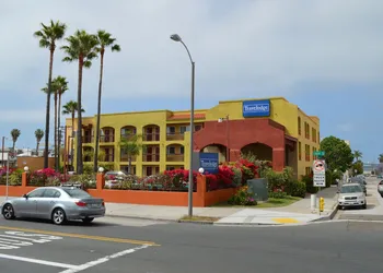 Travelodge by Wyndham San Diego Downtown Convention Center hotel thumbnail 2