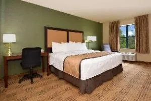 Extended Stay America Suites - Los Angeles - Long Beach Airport hotel thumbnail 3