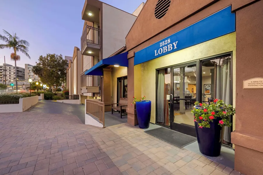 Best Western Royal Palace Inn & Suites hotel detail image 2