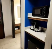 Holiday Inn Express Hotel & Suites Chicago South Lansing by IHG hotel detail image 7