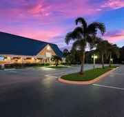 HomeTowne Studios By Red Roof Vero Beach - I-95 hotel detail image 7