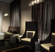 Courtyard by Marriott Chicago Magnificent Mile hotel detail image 4