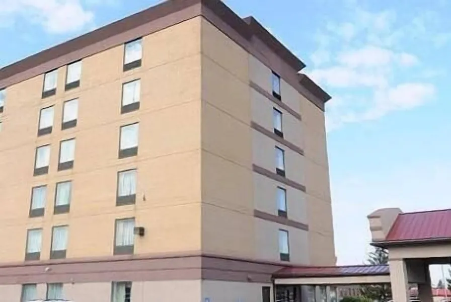 Days Inn by Wyndham Calumet Park hotel detail image 2