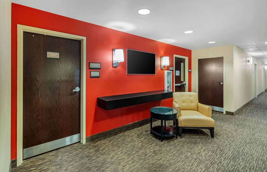 Extended Stay America Select Suites Chicago O'Hare hotel detail image 6