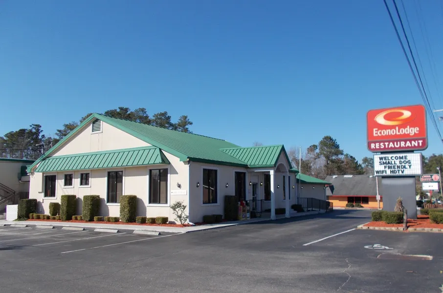 Econo Lodge Conway Central hotel detail image 2