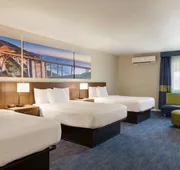 Days Inn & Suites by Wyndham Anaheim At Disneyland Park hotel detail image 5