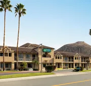 Quality Inn Lake Elsinore I-15 hotel detail image 4