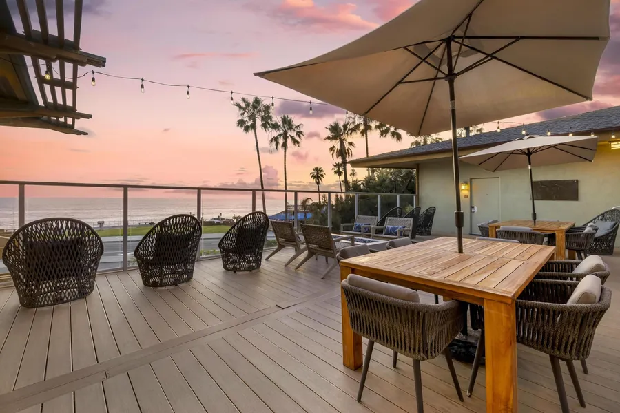 Best Western Plus Beach View Lodge Carlsbad hotel detail image 2