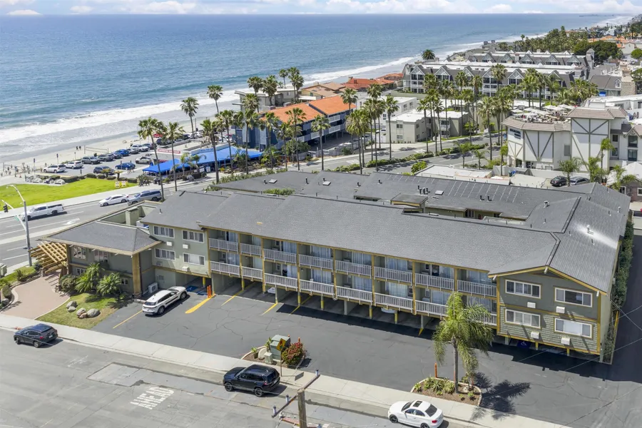 Best Western Plus Beach View Lodge Carlsbad hotel detail image 6