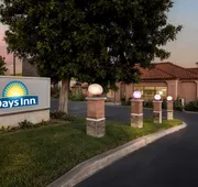 Days Inn by Wyndham Fontana / Rialto hotel detail image 7