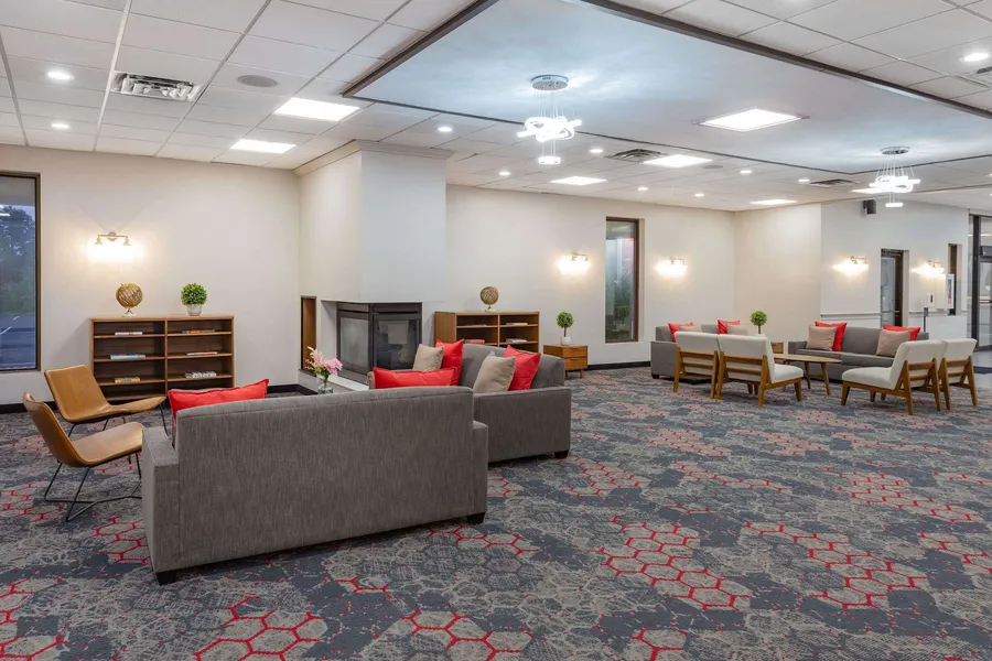Ramada by Wyndham Hartford North / Bradley Airport hotel detail image 2