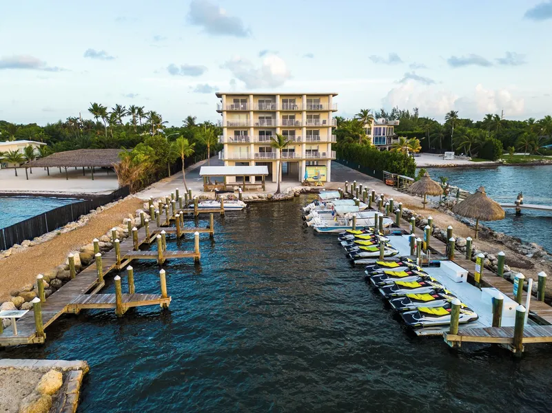 Hadley Resort and Marina hotel detail image 2