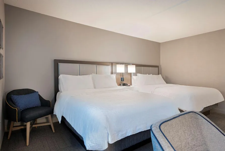 Hampton Inn by Hilton Boston/Cambridge hotel detail image 2