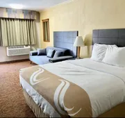 Hibiscus Inn & Suites hotel detail image 3