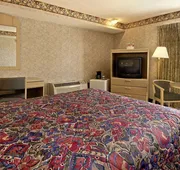 Super 8 by Wyndham Atlantic City hotel detail image 7
