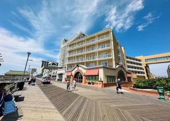 Hotel Atlantic City Oceanfront Boardwalk hotel thumbnail 7