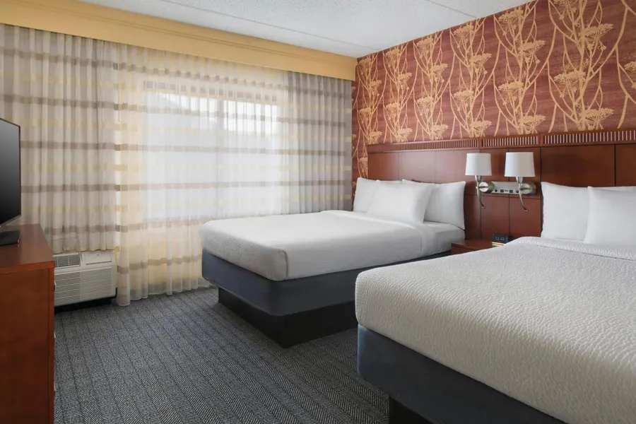 Courtyard by Marriott Mt. Laurel hotel detail image 6