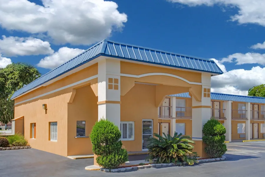 Super 8 by Wyndham Port Royal/Beaufort hotel detail image 2