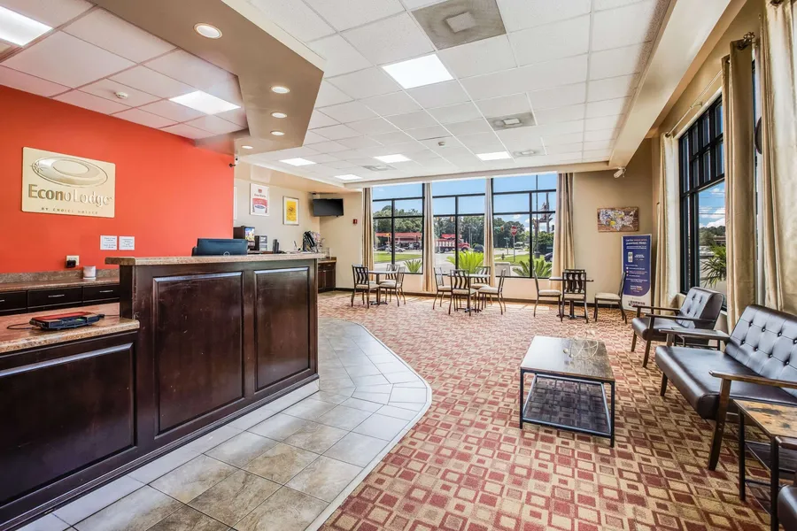 Econo Lodge Garden City - Savannah hotel detail image 6