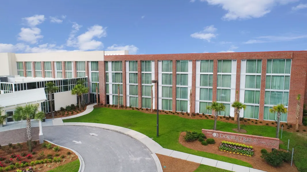 DoubleTree by Hilton Hotel & Suites Charleston Airport hotel detail image 2