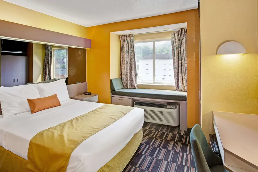 Microtel Inn & Suites by Wyndham Gatlinburg hotel detail image 6