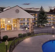 Quality Inn And Suites Dollywood hotel detail image 5