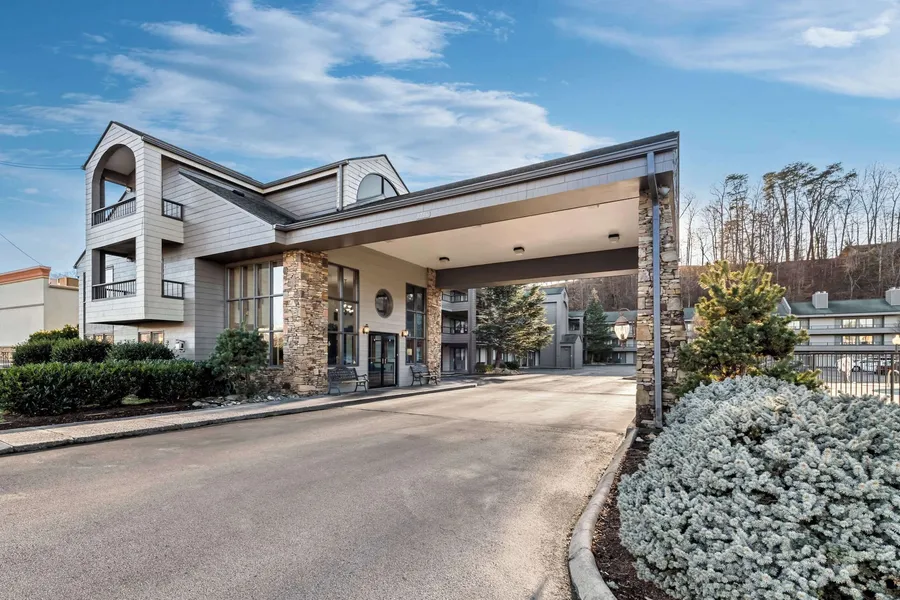 Quality Inn And Suites Dollywood hotel detail image 6
