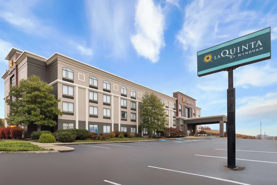 La Quinta Inn & Suites by Wyndham Sevierville / Kodak hotel detail image 6