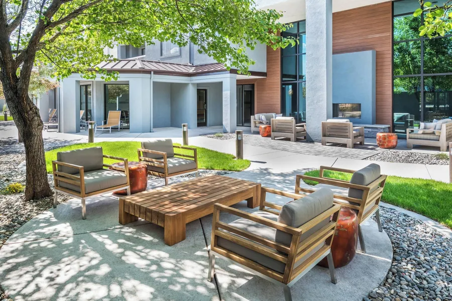 Courtyard by Marriott Reno hotel detail image 6