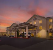 Comfort Inn & Suites Airport hotel detail image 5