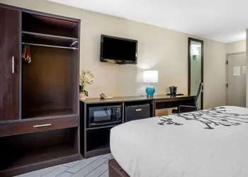 Sleep Inn Destin near Miramar Beach hotel thumbnail 4