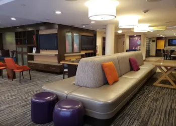 Baltimore Downtown hotel thumbnail 2