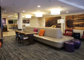Baltimore Downtown hotel thumbnail 3