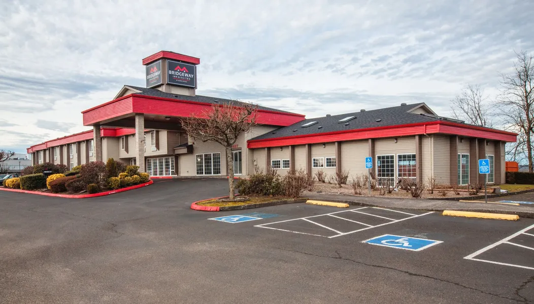 Bridgeway Inn & Suites Portland Airport hotel detail image 2