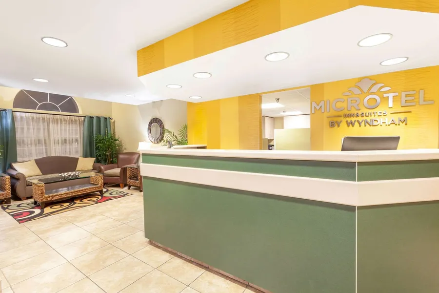 Microtel Inn & Suites by Wyndham Gulf Shores hotel detail image 6