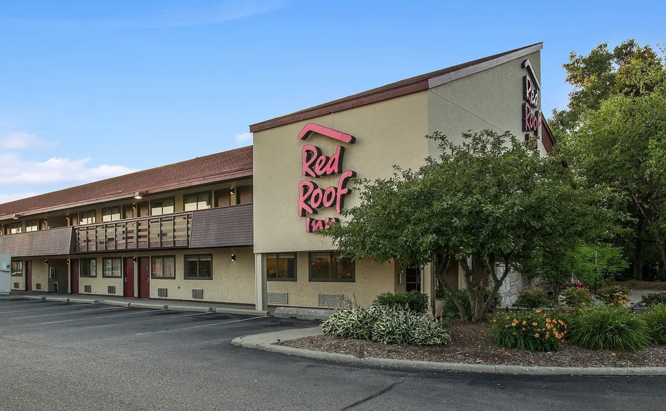 Red Roof Inn Detroit - Dearborn/Greenfield Village hotel detail image 2