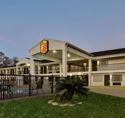 Super 8 by Wyndham Ocean Springs Biloxi hotel detail image 4