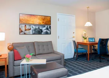 TownePlace Suites by Marriott Indianapolis Keystone hotel thumbnail 2